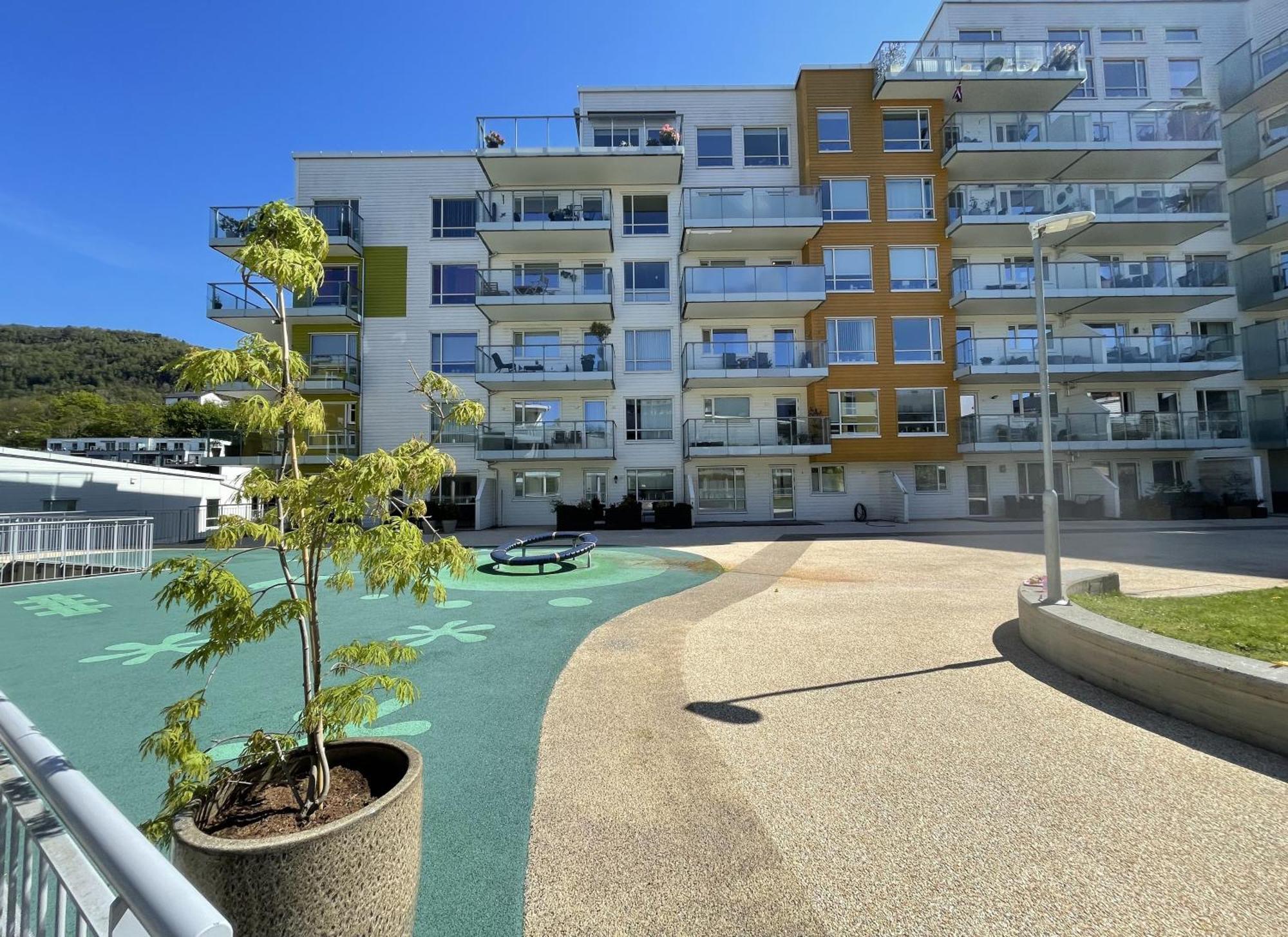 3 Sleeping Rooms For 82M2 Which Direct Traffic To Airport And City Center Берген Экстерьер фото